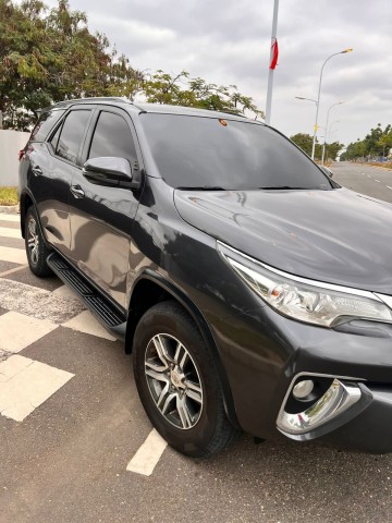 Venda TOYOTA FORTUNER