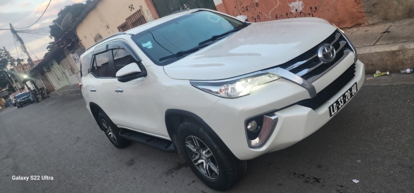 Venda TOYOTA FORTUNER
