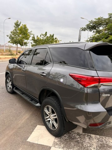 Venda TOYOTA FORTUNER