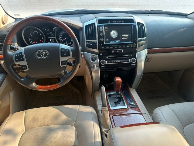 Venda TOYOTA LAND CRUISER VXR