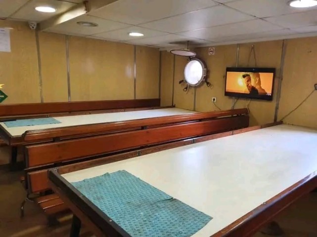 Venda Navio de Pesca, Cuteta prnt