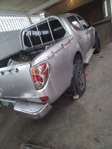 Venda Mitsubishi L200