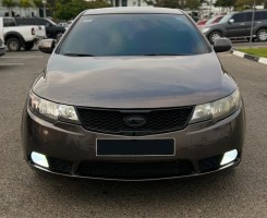 A venda KIA CERATO | COUPÉ