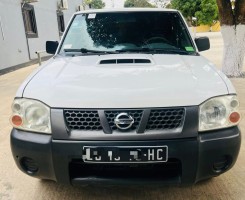 A venda NISSAN HARDBODY