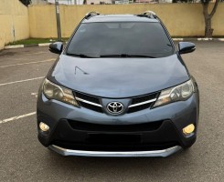 A venda TOYOTA RAV4