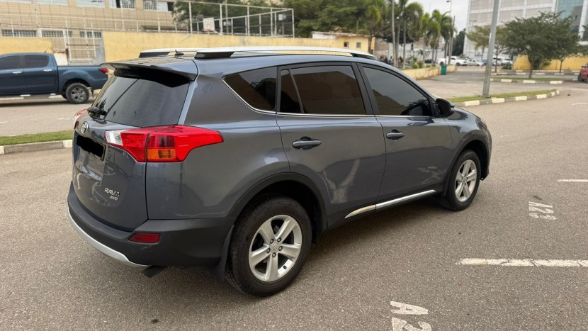Venda TOYOTA RAV4