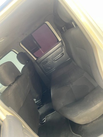 Venda NISSAN HARDBODY
