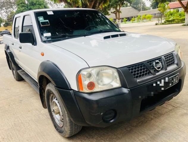 Venda NISSAN HARDBODY