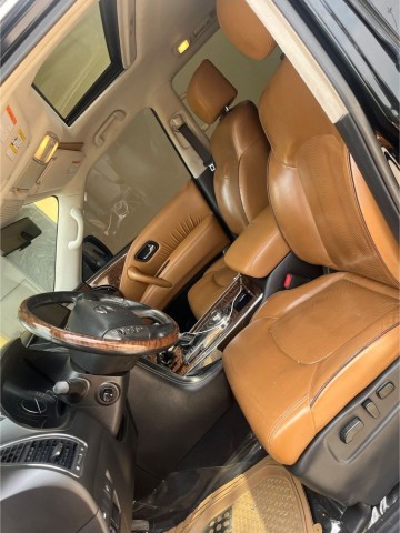Venda NISSAN PATROL (PLATINUM)