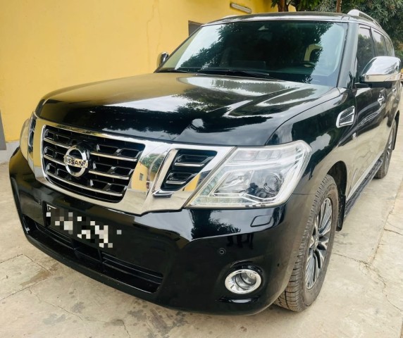 Venda NISSAN PATROL (PLATINUM)
