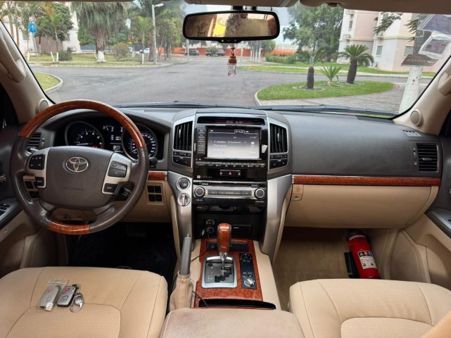 Venda TOYOTA LAND CRUISER | VX.R