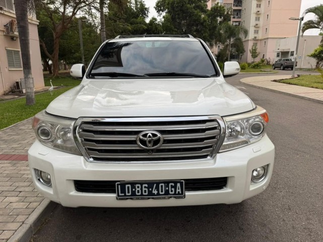 Venda TOYOTA LAND CRUISER | VX.R