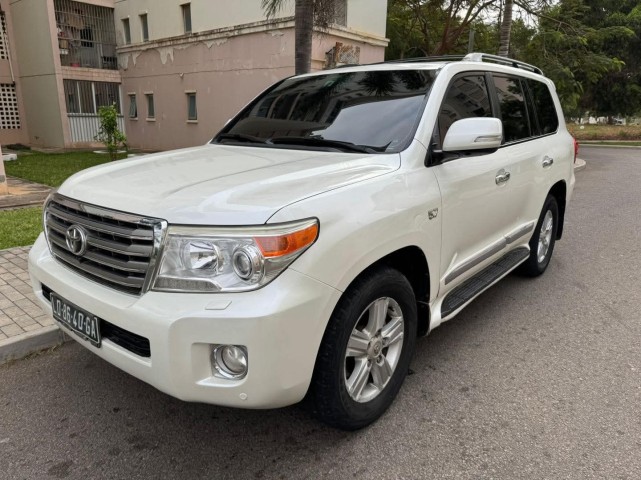 Venda TOYOTA LAND CRUISER | VX.R
