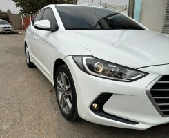 A venda HYUNDAI AVANTE LIMPO SEMI NOVO