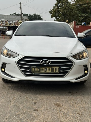 Venda HYUNDAI AVANTE LIMPO SEMI NOVO