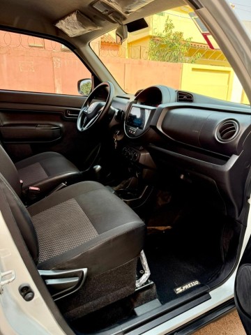 Venda SUZUKI SPRESSO LIMPO AUTOMÁTICO