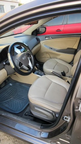 Venda Vendo Hyundai Accent Limpo