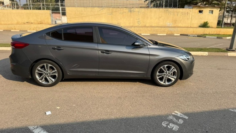 Venda HYUNDAI AVANTE