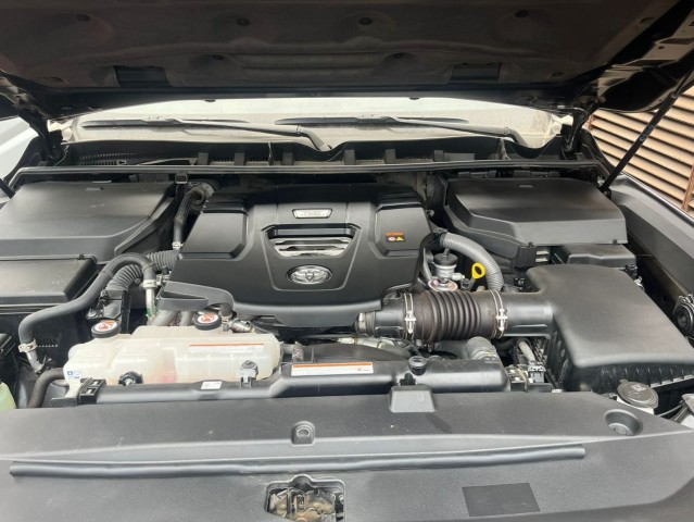 Venda TOYOTA LAND CRUISER VX.R | TWIN TURBO