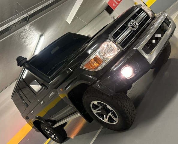 Venda TOYOTA LAND CRUISER | LX V8