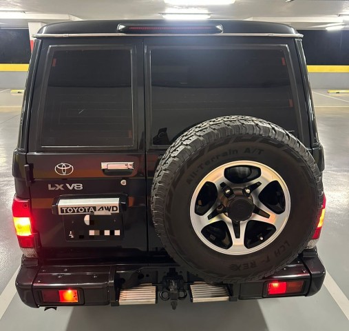 Venda TOYOTA LAND CRUISER | LX V8