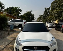 A venda Vendo Suzuki Swift Semi Novo
