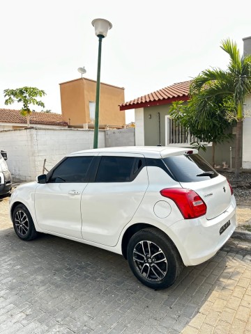 Venda Vendo Suzuki Swift Semi Novo