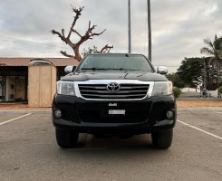 A venda Vendo Toyota Hilux Limpa