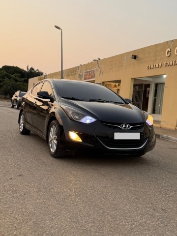 Venda HYUNDAI ELANTRA LIMPO FULL OPTION PRETO