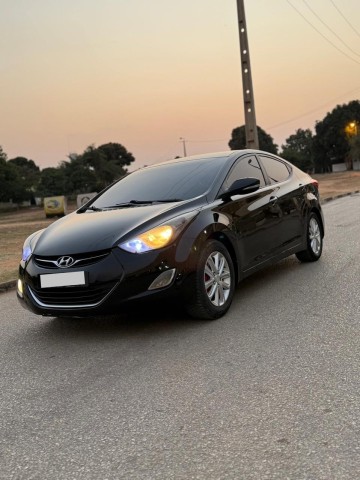 Venda HYUNDAI ELANTRA LIMPO FULL OPTION PRETO