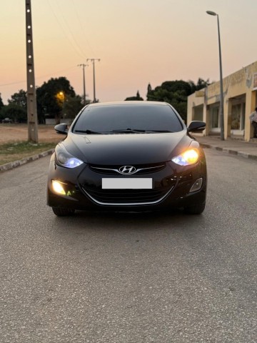 Venda HYUNDAI ELANTRA LIMPO FULL OPTION PRETO