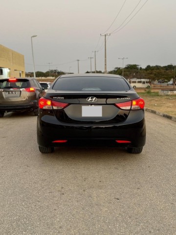 Venda HYUNDAI ELANTRA LIMPO FULL OPTION PRETO