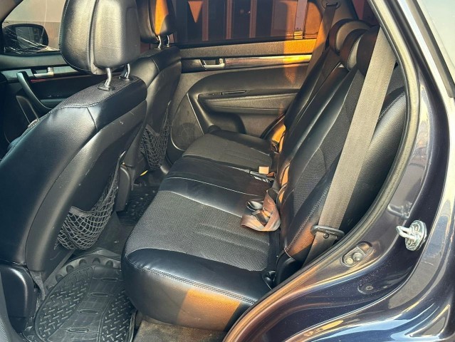 Venda KIA SORENTO LIMPO PRETO