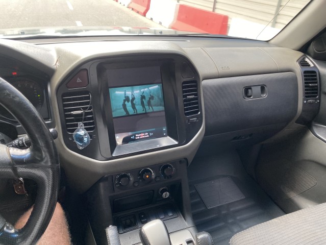 Venda Mitsubishi Pajero desportivo limpo