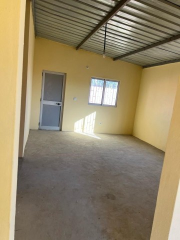 Venda Vivenda a venda no (Lubango) nova urbanização da (Eiwa)