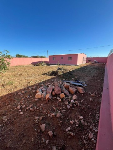 Venda Vivenda a venda no (Lubango) nova urbanização da (Eiwa)
