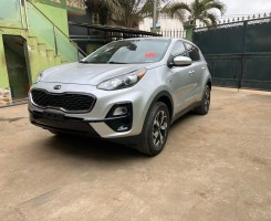 A venda Vendo Kia Sportage Semi Novo
