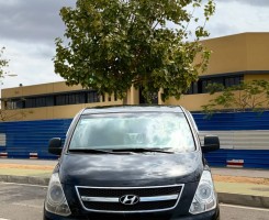 A venda HYUNDAI STAREX