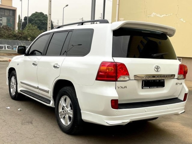 Venda Toyota Land Cruiser - 2017
