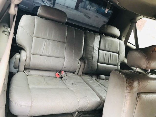 Venda Toyota Sequoia V8 versão americana