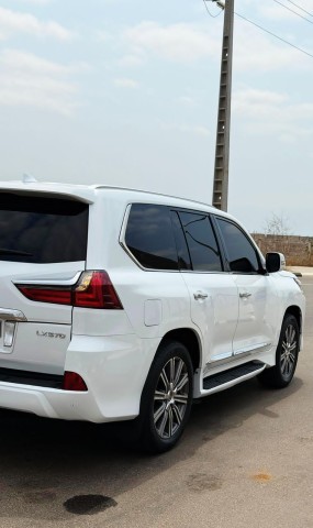 Venda LEXUS LX570