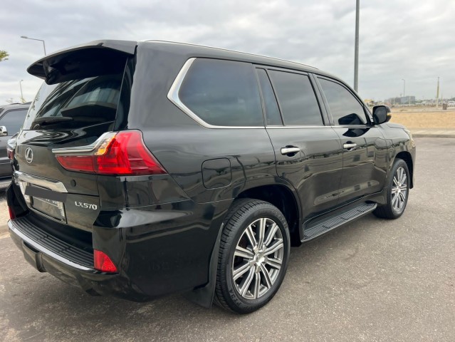 Venda LEXUS LX570