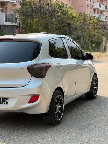Venda HYUNDAI GRAND I10
