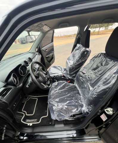 Venda SUZUKI SWIFT NOVO