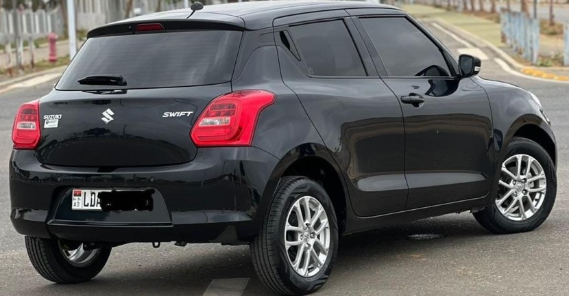 Venda SUZUKI SWIFT NOVO