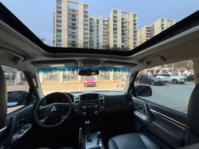Venda MITSUBISHI PAJERO