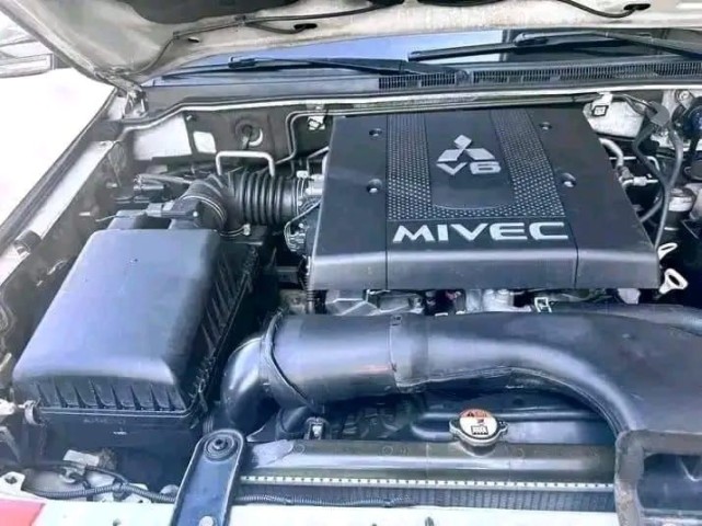 Venda MITSUBISHI PAJERO | 3.8