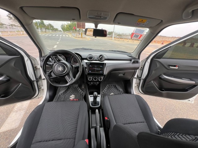 Venda Suzuki Swift limpo 2023