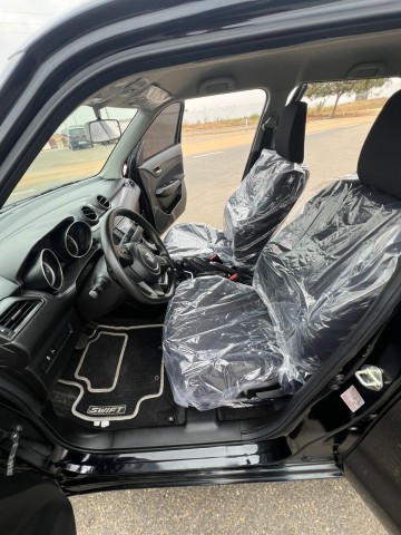 Venda Suzuki Swift limpo ZERO KM