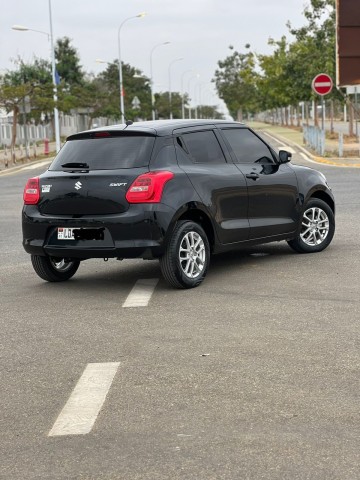 Venda Suzuki Swift limpo ZERO KM